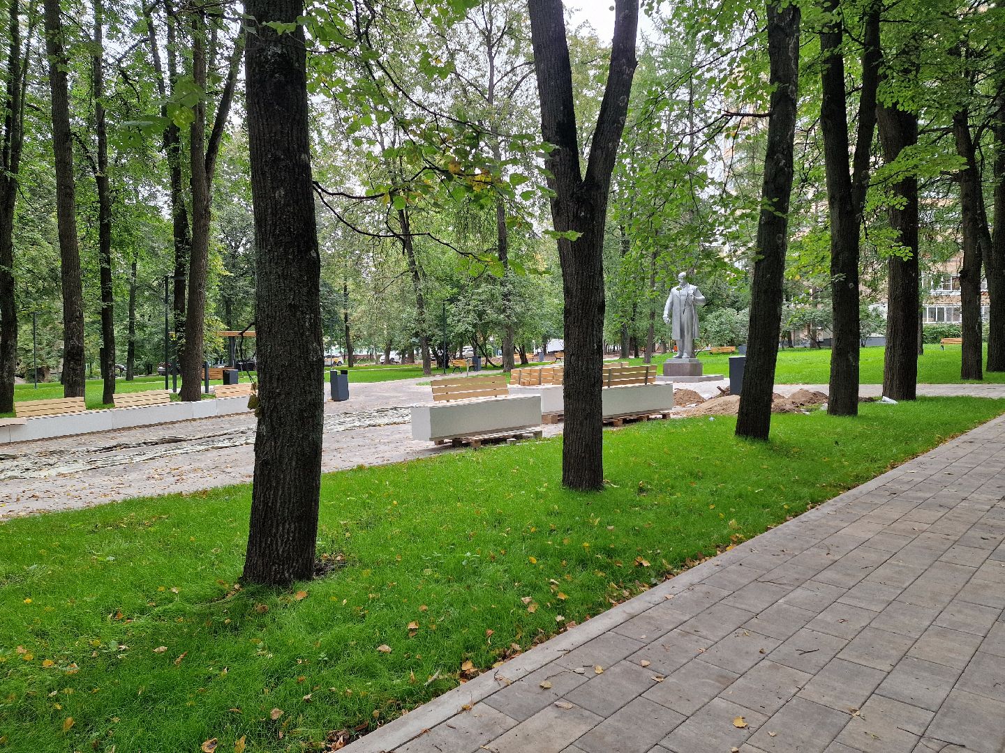 сквер на крупешина в балашихе, благоустройство, балашиха,