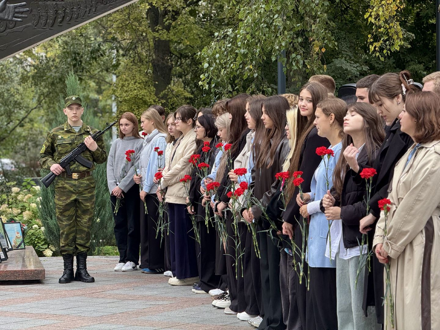 митинг памяти , день солидарности в борьбе с терроризмом, ленинский городской округ, возложение цветов,