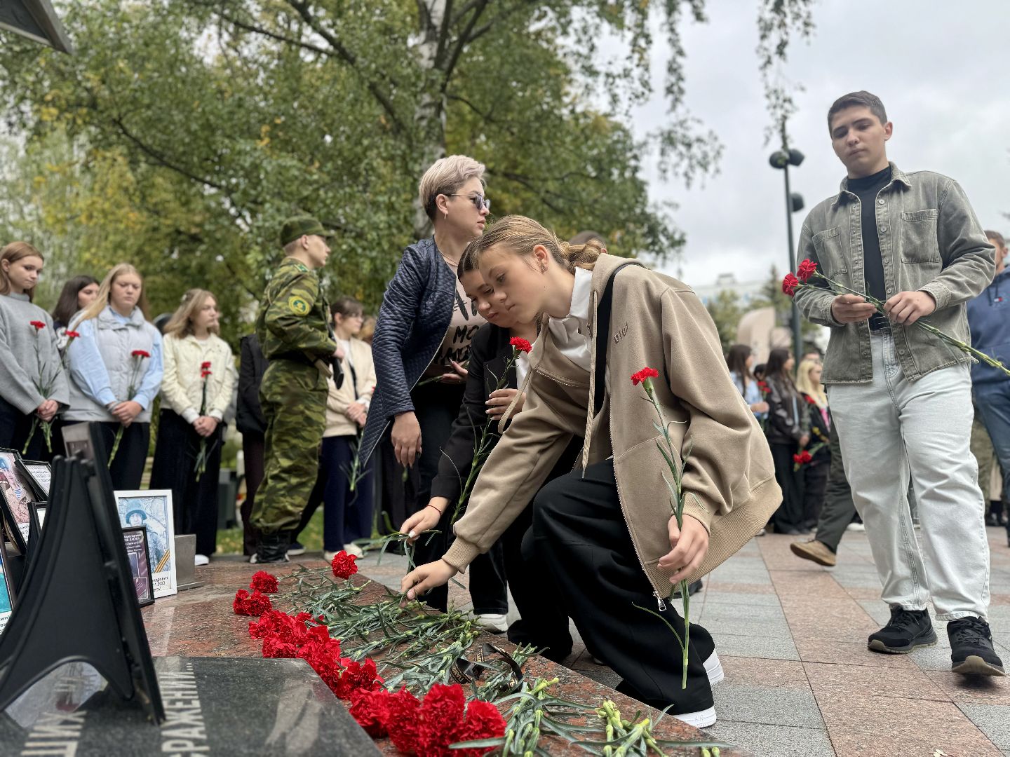 митинг памяти , день солидарности в борьбе с терроризмом, ленинский городской округ, возложение цветов,
