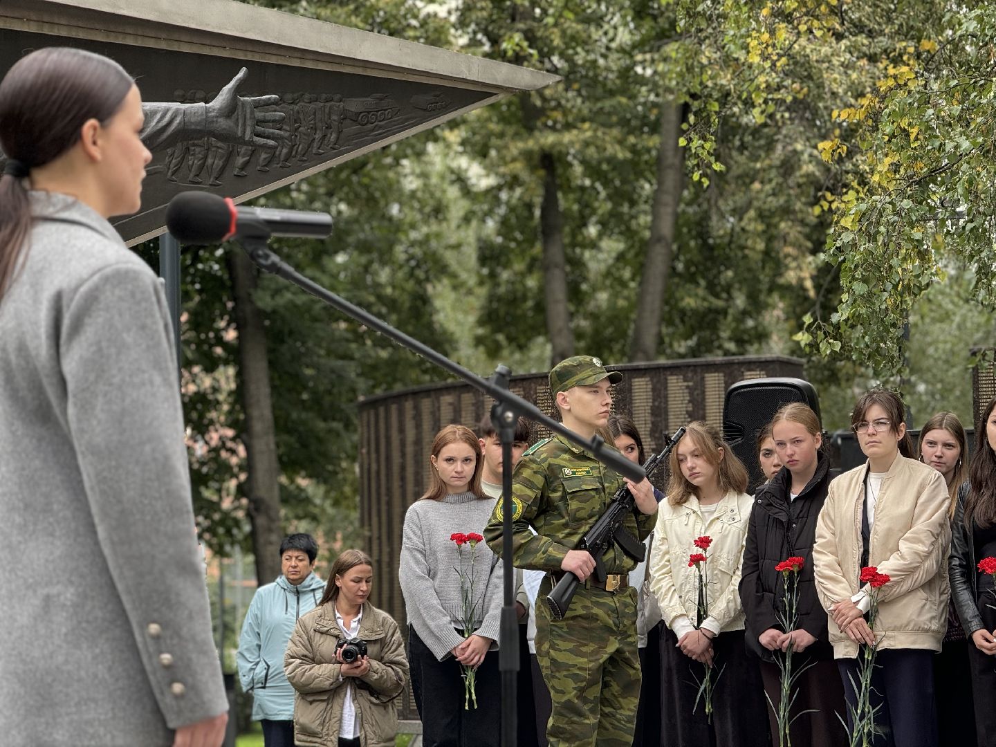 митинг памяти , день солидарности в борьбе с терроризмом, ленинский городской округ, возложение цветов,