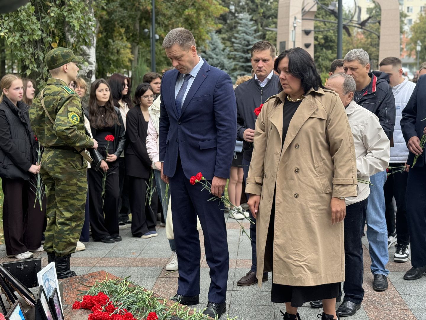 митинг памяти , день солидарности в борьбе с терроризмом, ленинский городской округ, возложение цветов,