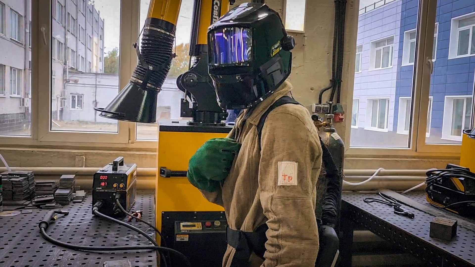 бронницы, автомобильно-дорожный колледж в бронницах, новое оборудование в колледже бронниц, сварочное оборудование в колледже,