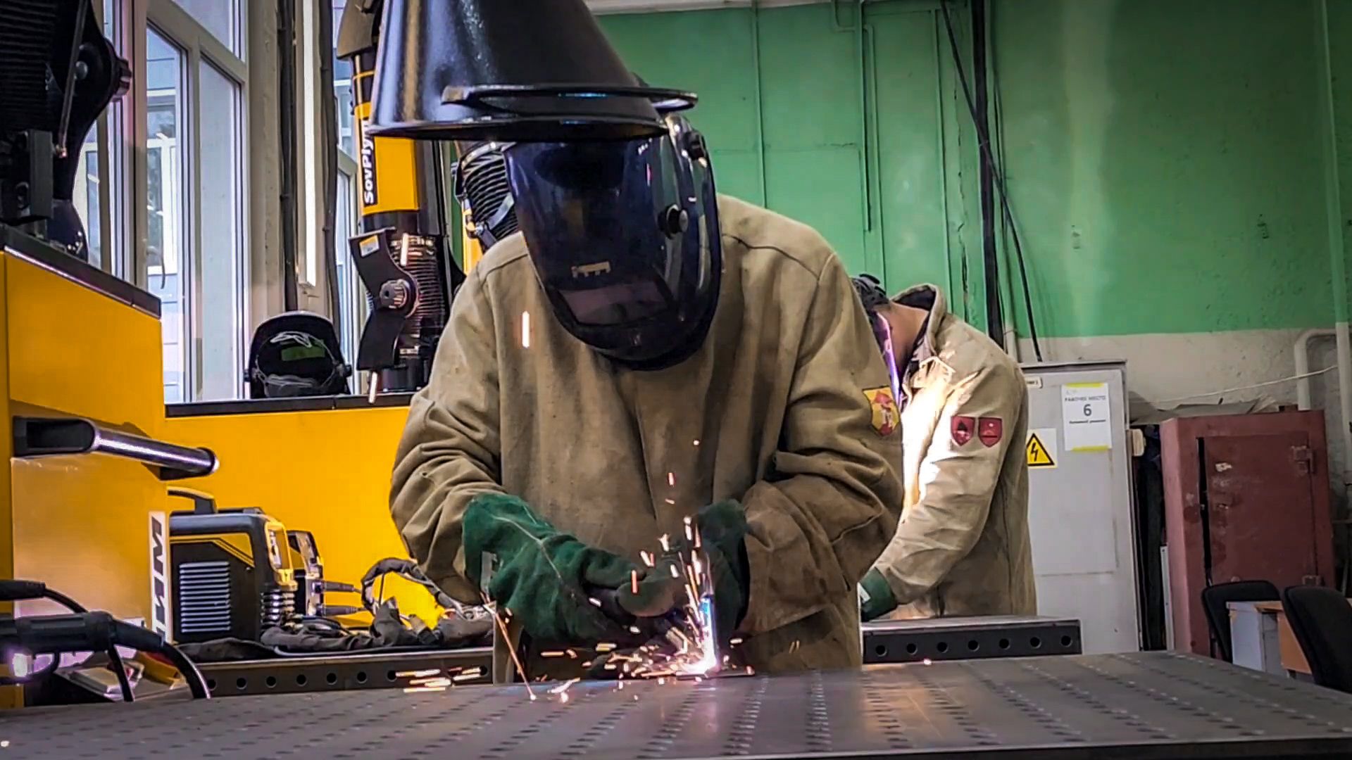 бронницы, автомобильно-дорожный колледж в бронницах, новое оборудование в колледже бронниц, сварочное оборудование в колледже,