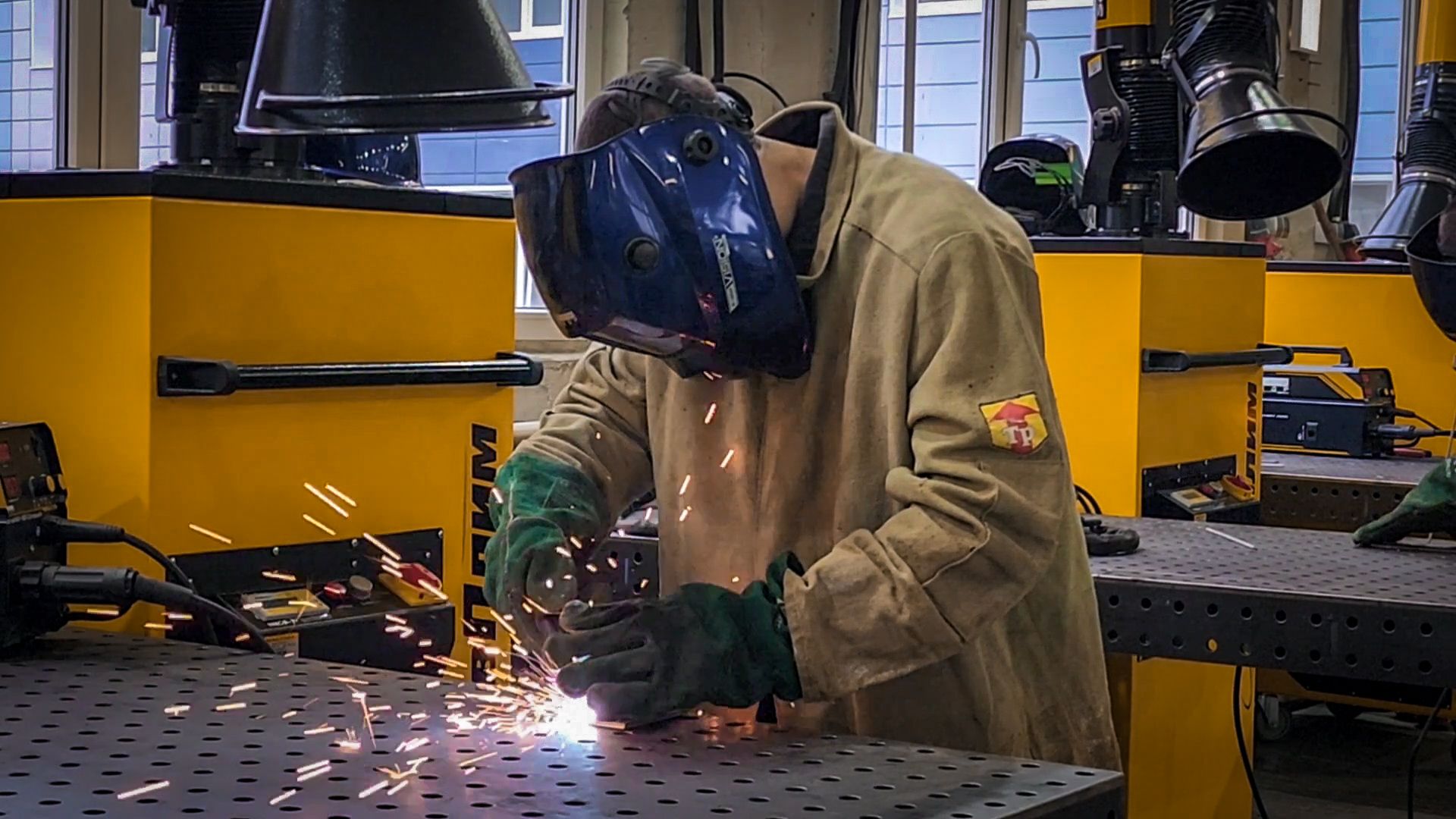 бронницы, автомобильно-дорожный колледж в бронницах, новое оборудование в колледже бронниц, сварочное оборудование в колледже,