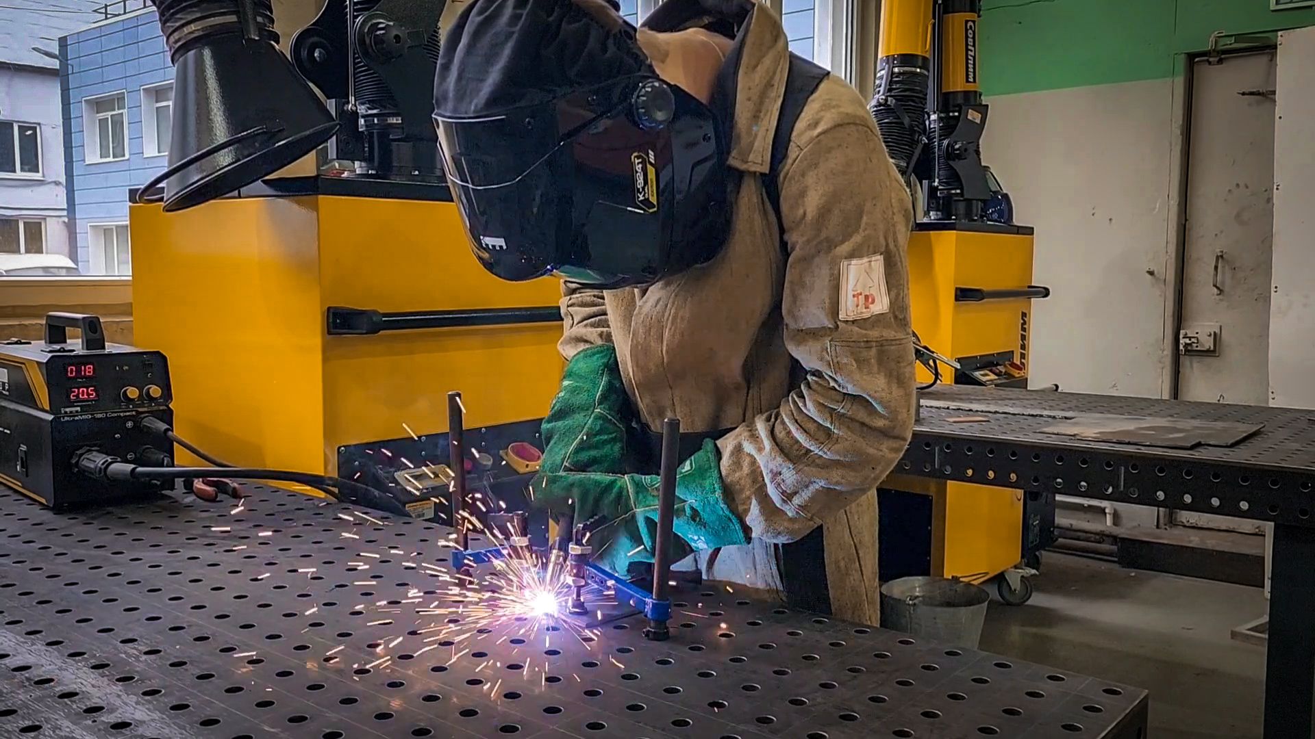 бронницы, автомобильно-дорожный колледж в бронницах, новое оборудование в колледже бронниц, сварочное оборудование в колледже,