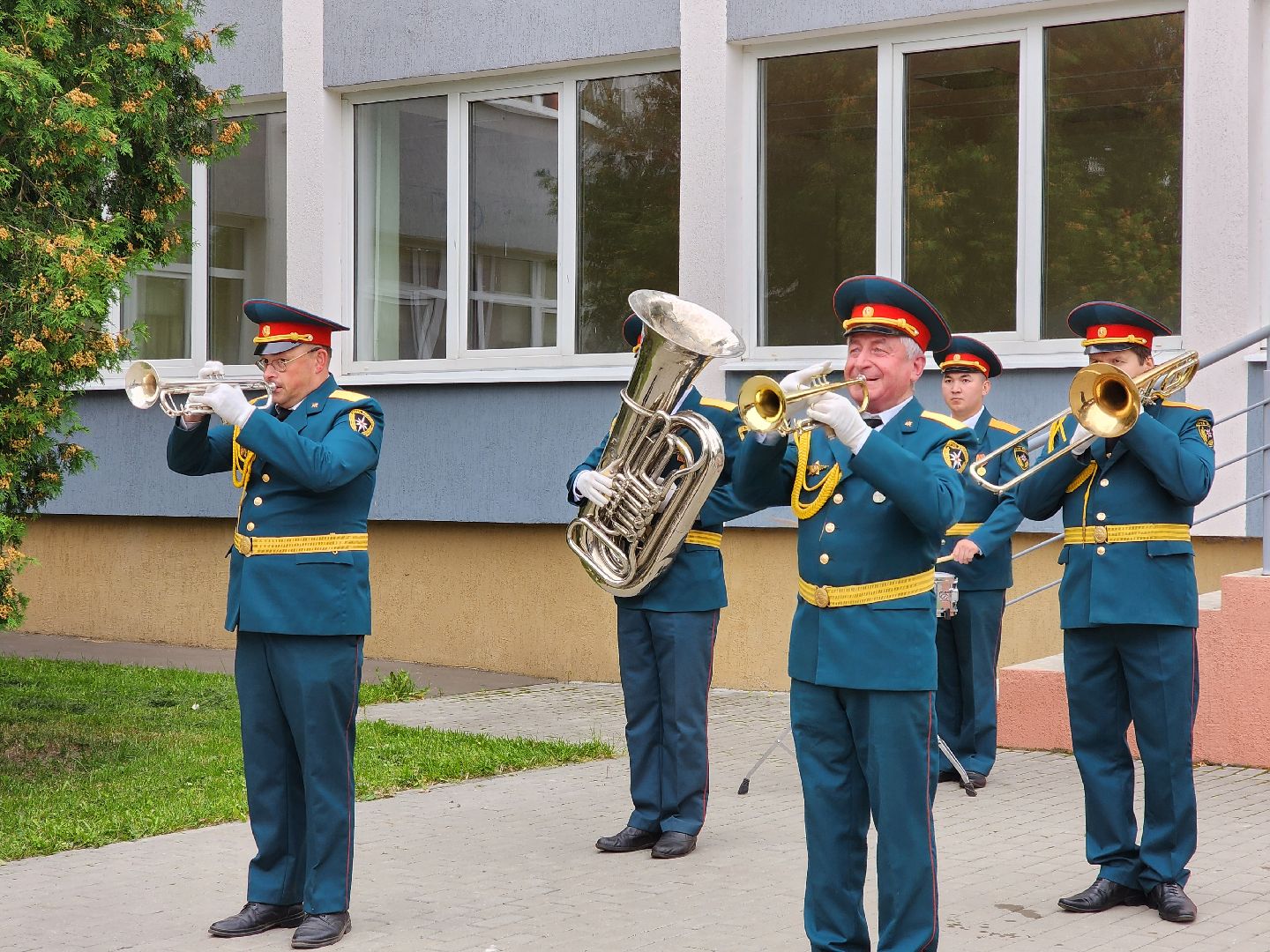 ногинск, жители, память, школа, беслан, мемориальная доска,