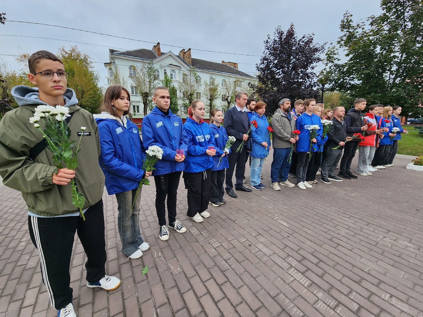 фрязино, день памяти трагедии в беслане, митинг, акция памяти жертв теракта, молодогвардейцы, молодежный центр,
