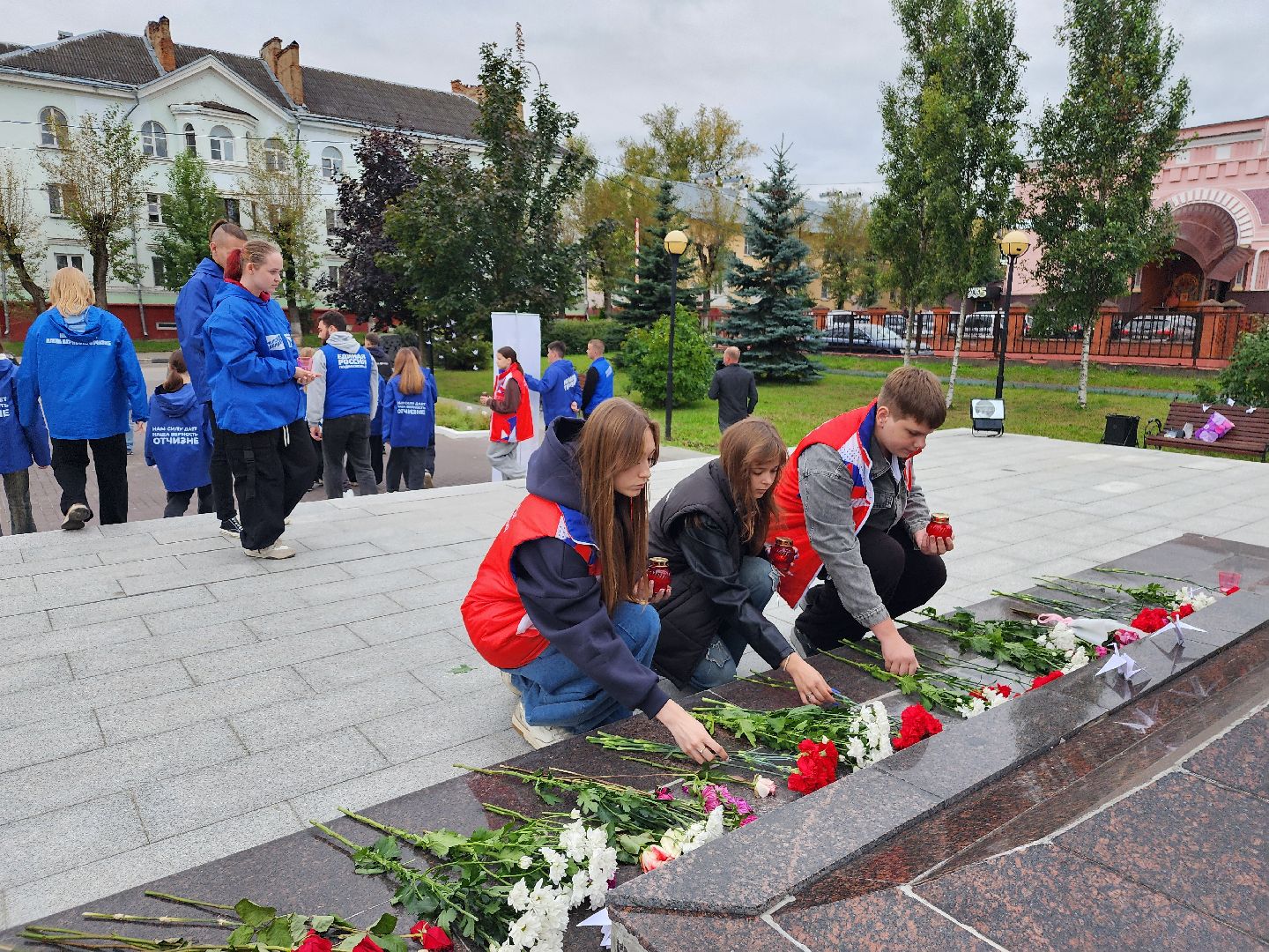 фрязино, день памяти трагедии в беслане, митинг, акция памяти жертв теракта, молодогвардейцы, молодежный центр,
