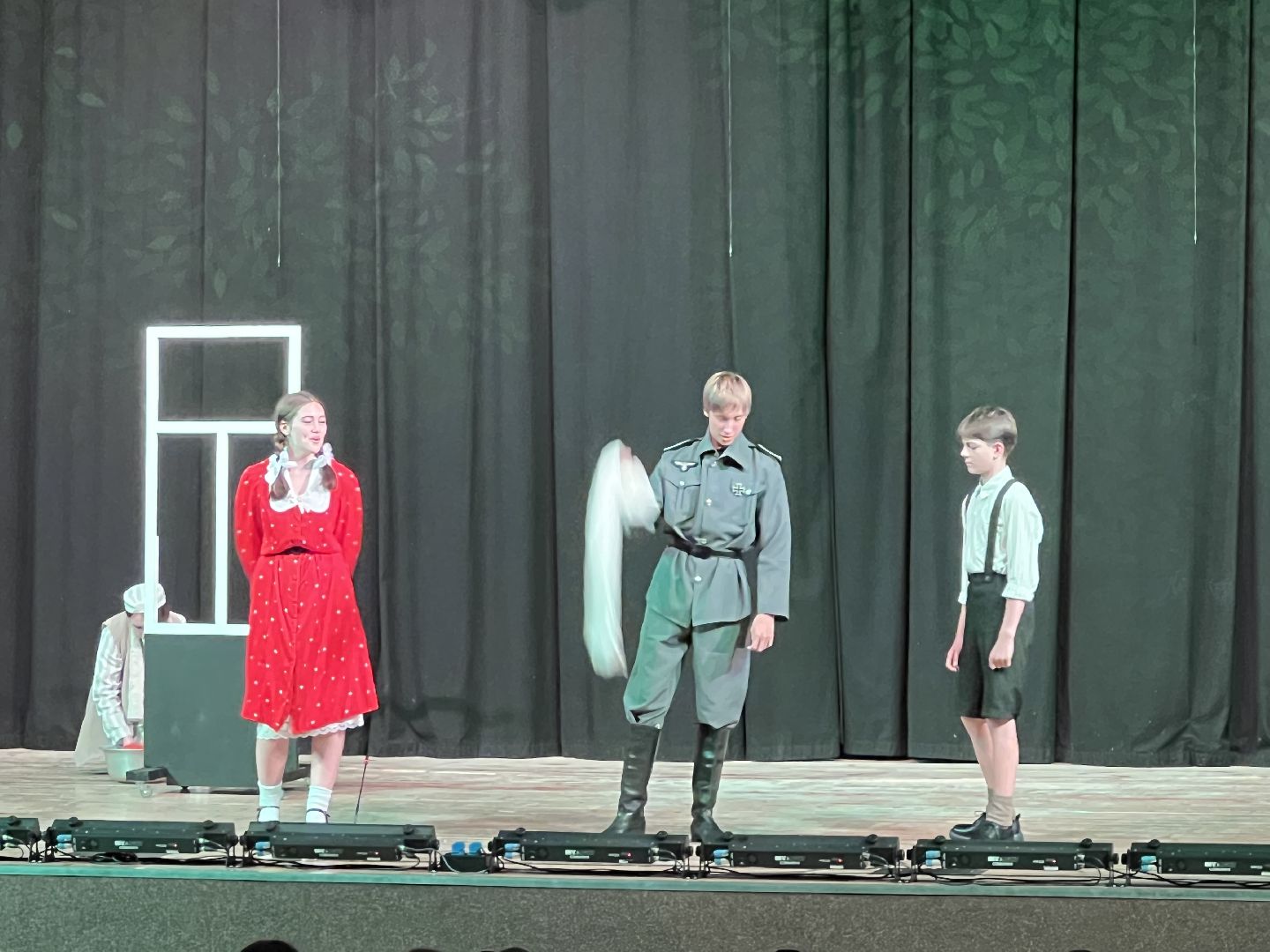 Запрудня дк прогресс, талдомский городской округ, Театр, Мальчик в полосатой рубашке спектакль ,