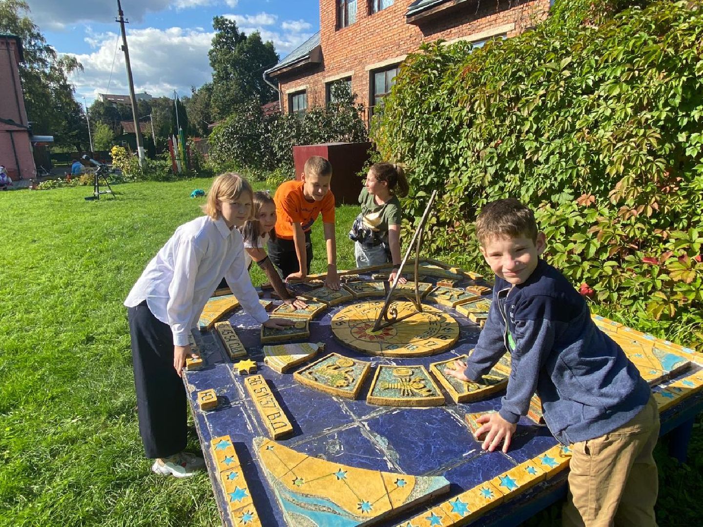 Образование, Доролнительное образование, Общество ,