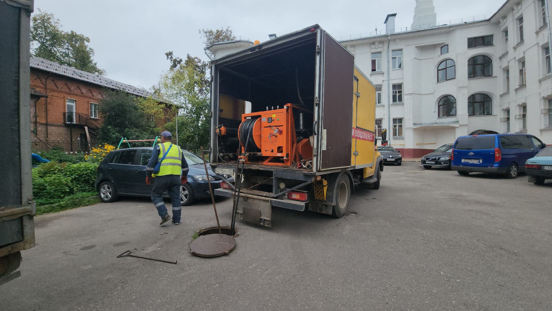 ивантеевка, пушкинский, засор канализации, люк, прочистка канализации,водоканал, канализационные сети,устранение проблемы,