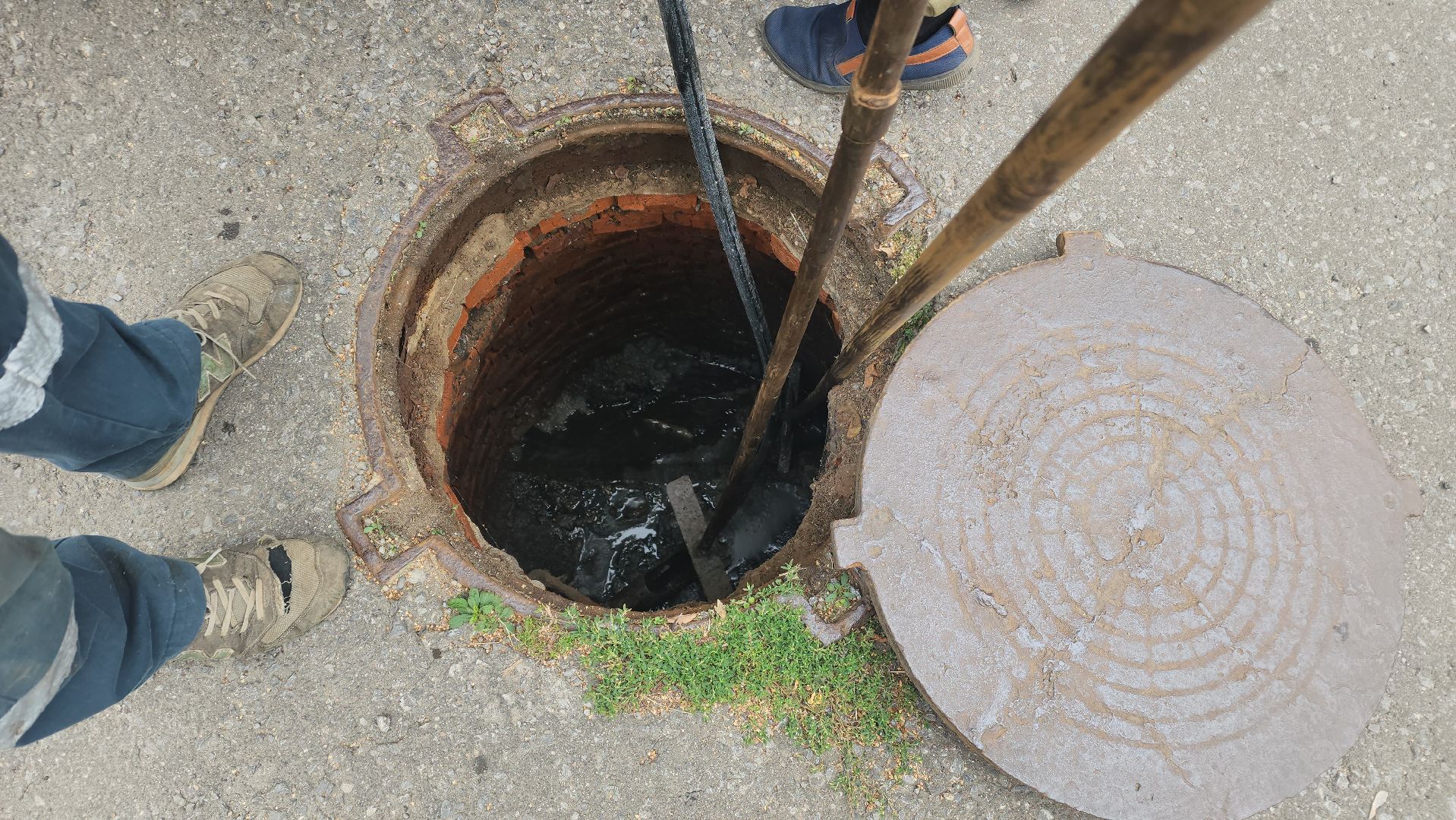 ивантеевка, пушкинский, засор канализации, люк, прочистка канализации,водоканал, канализационные сети,устранение проблемы,