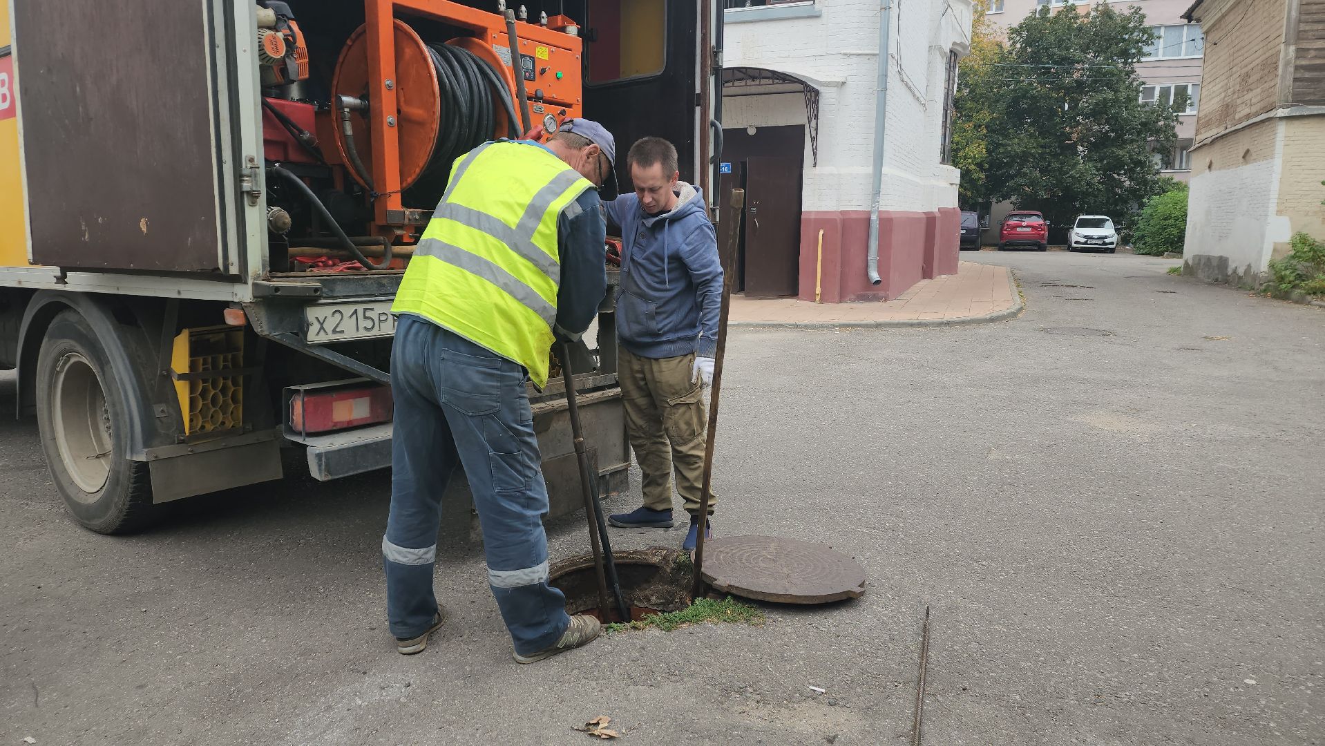 ивантеевка, пушкинский, засор канализации, люк, прочистка канализации,водоканал, канализационные сети,устранение проблемы,