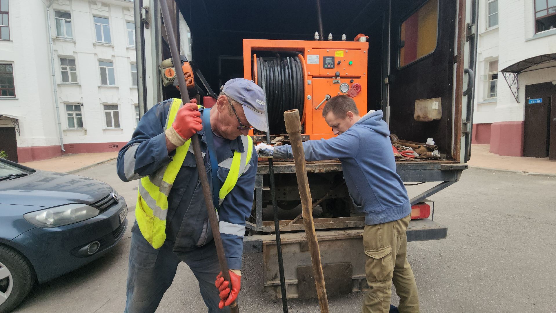 ивантеевка, пушкинский, засор канализации, люк, прочистка канализации,водоканал, канализационные сети,устранение проблемы,