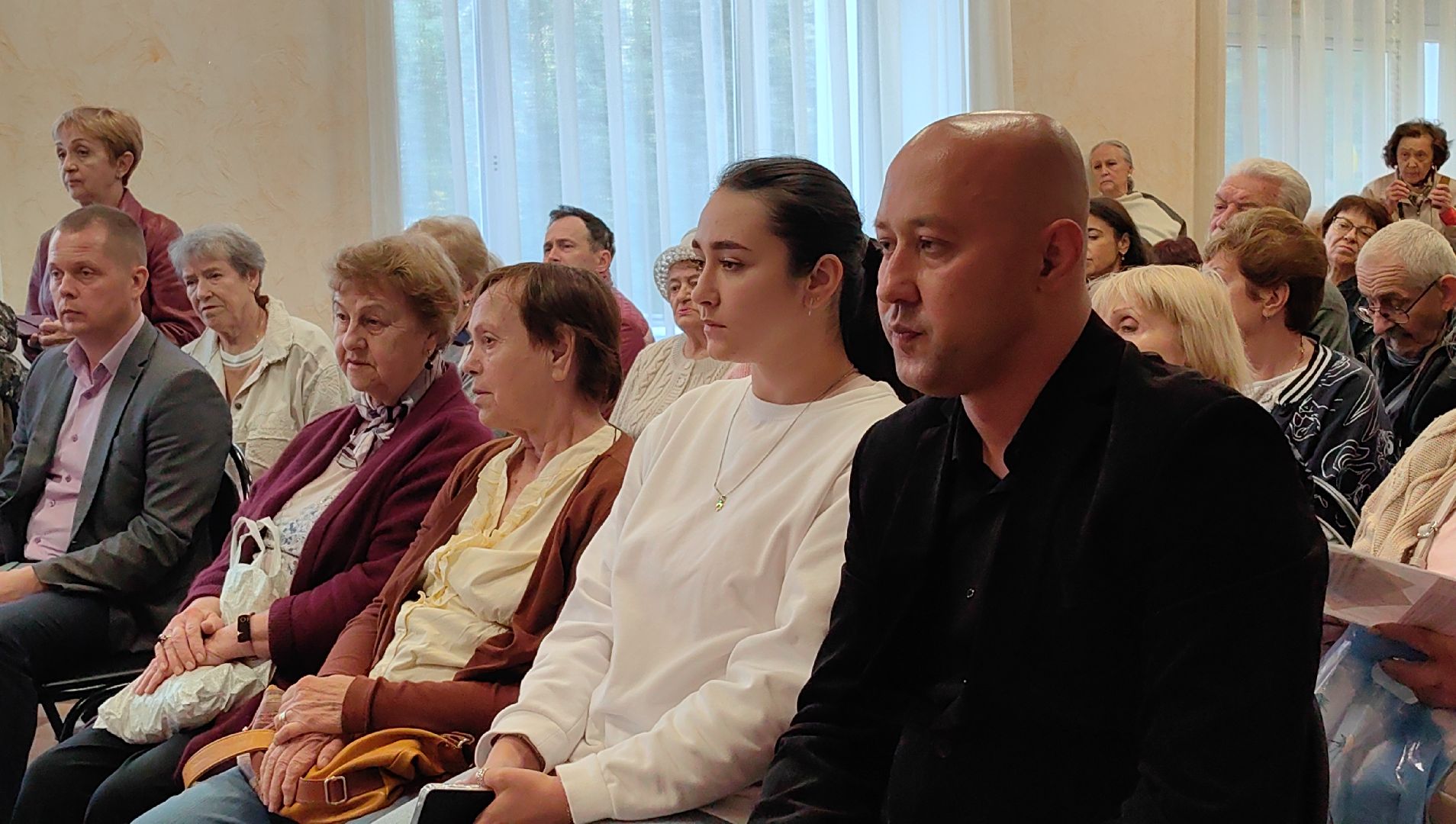 больница, администрация, жители, поликлиника, препарат, врач,