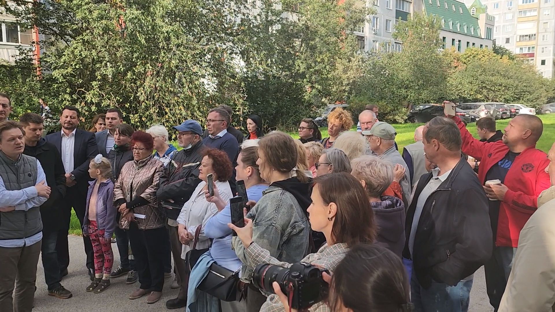 королёв, папанинская дача в королеве, встреча власти и жителей ,