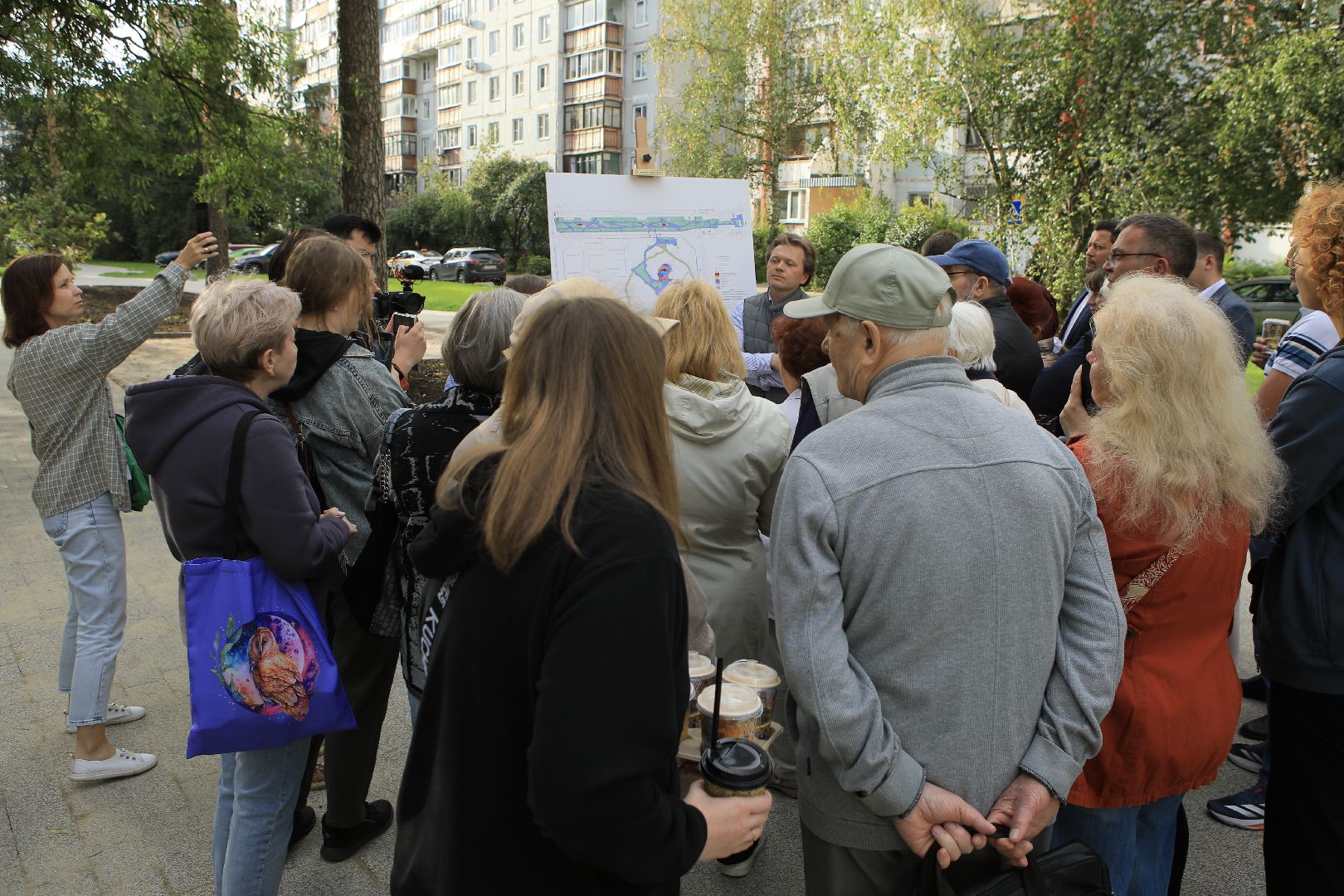 королёв, папанинская дача в королеве, встреча власти с жителями,