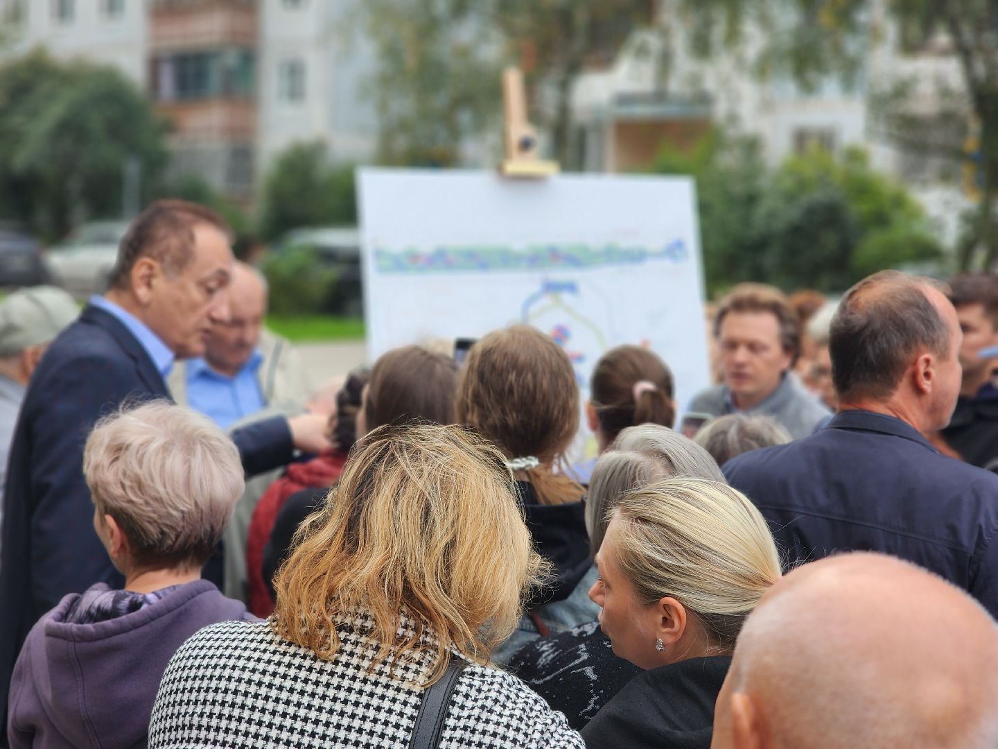 королёв, папанинская дача в королеве, встреча власти с жителями,