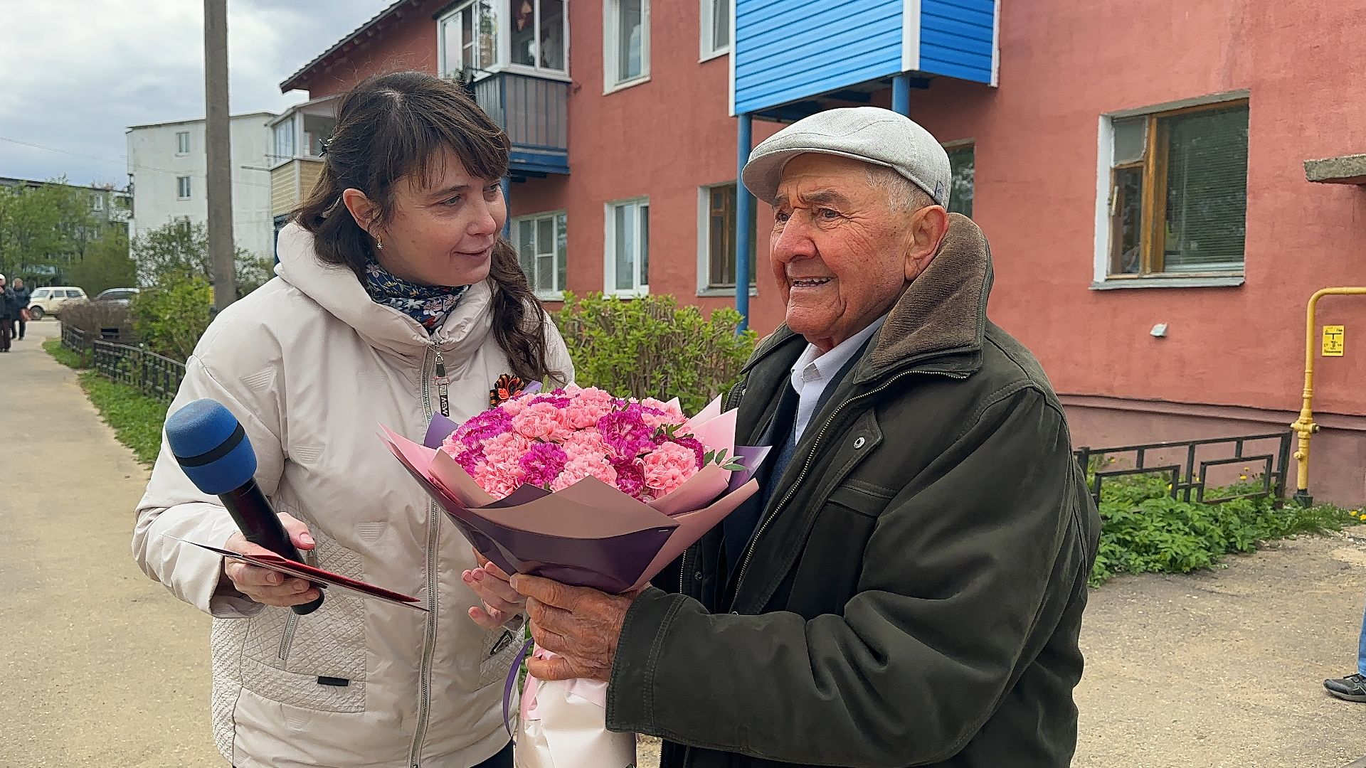 Можайск, Можайский городской округ, Подмосковье, День Победы, поздравление ветерана, фронтовая бригада, песни военных лет, 9 мая