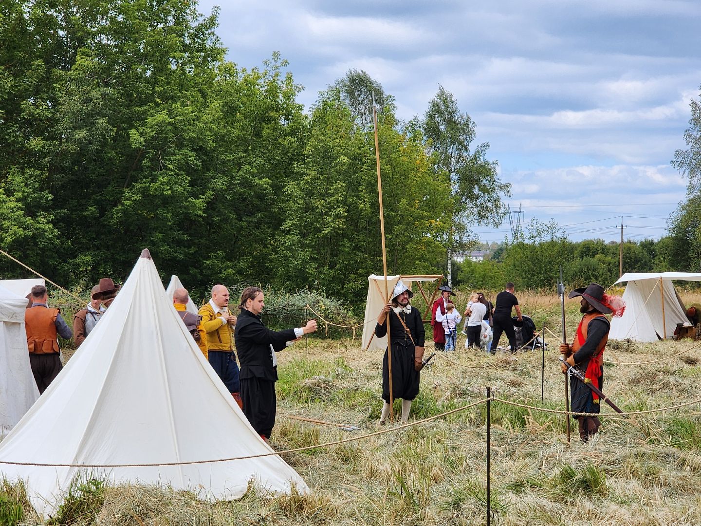 чехов, день города, праздник, торжество, мастер классы, конкурсы, исторические реконструкции, рисование, плетение, городской парк,  ярмарка, народные ремесла, аттракционы, анимация,стрельцы, стрелецкий лагерь, конница, лучный тир, исторические квесты,кузница, карусель, народные забавы,