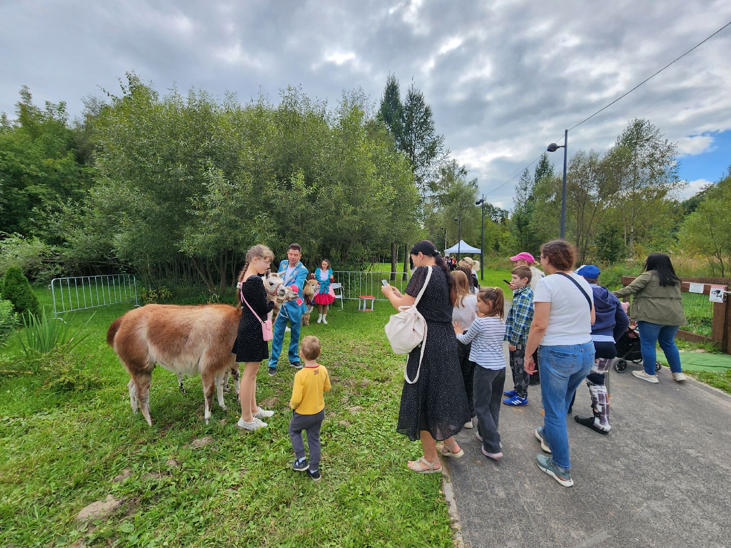 чехов, день города, праздник, гастрономический фестиваль, кухни народов россии, готовка блюд, мастер-классы, конкурсы, цирковое шоу, альпаки, цирковые номера, фотозоны, ярмарка, анимация, фудкорт,чеховская кухня, розыгрыш призов,исторические реконструкции,