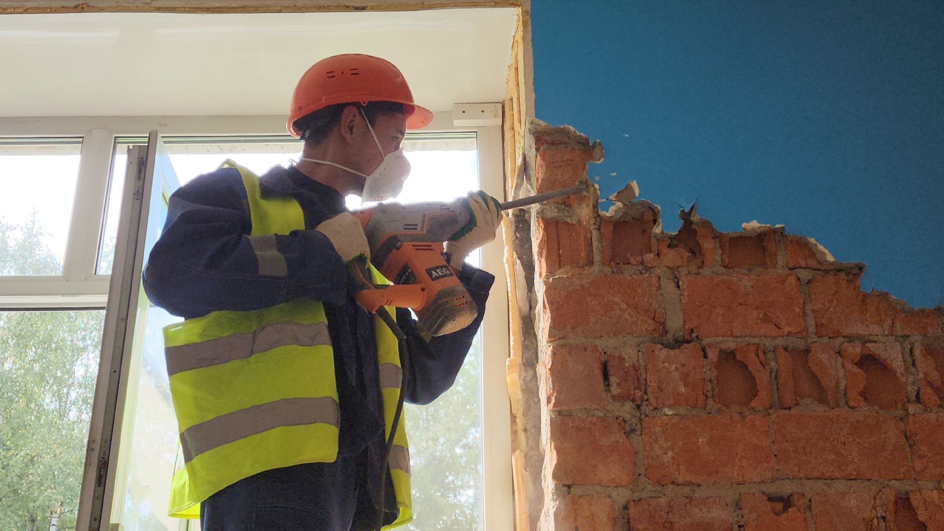 Капитальный ремонт школы , Лобня, Демонтажные работы ,