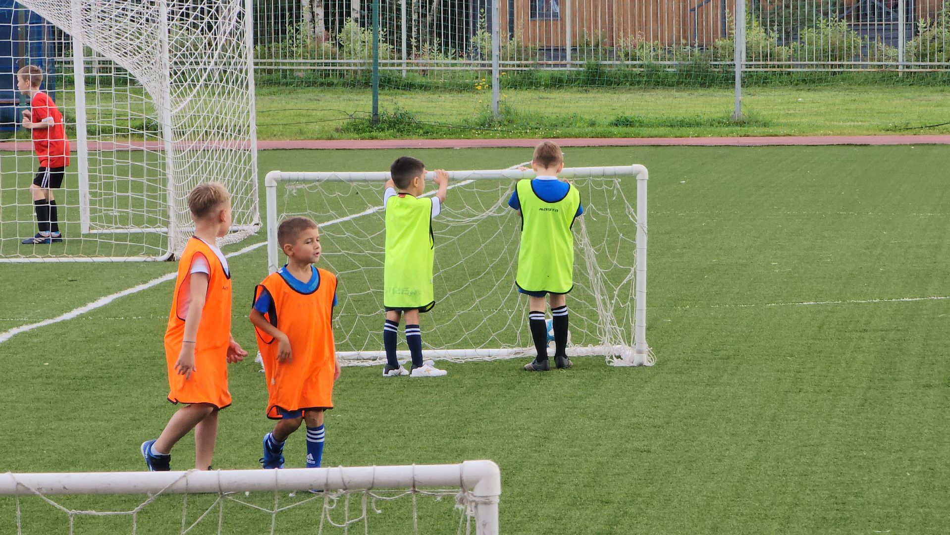 Спорт , Футбол, Стадион , Лобня , Жонглирование мячом,