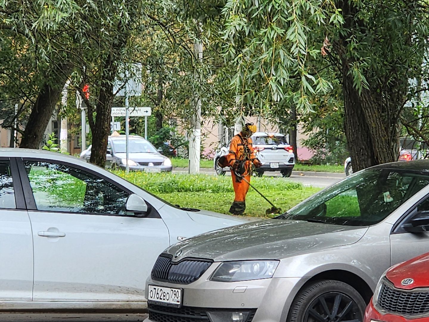 чехов, улица чехова, мосавтодор, покос травы, газонокосилки, содержание дорог, региональные трассы, уборка дорог, мбу чеховское благоустройство,