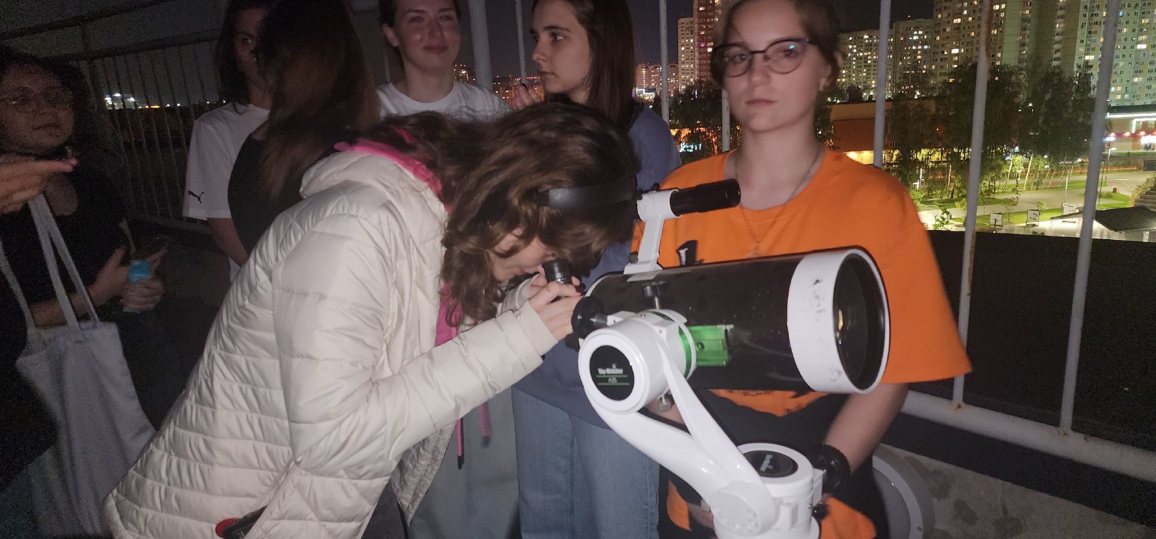 долгопрудный, технопарк, физтех-лицей, тротуарная астрономия, телескоп, школьники, кровавая луна,