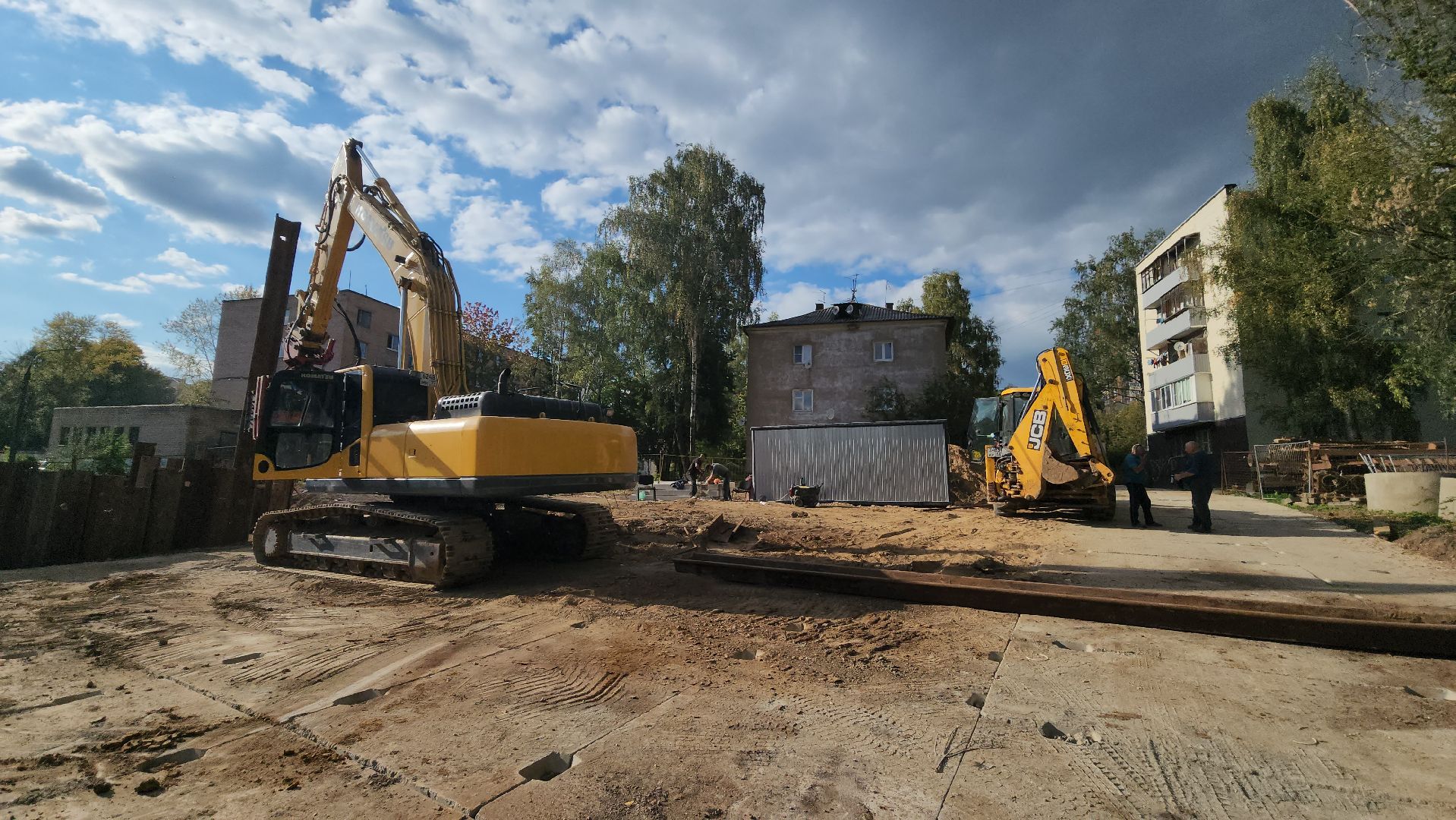 пушкино, кнс, канализационно-насосная станция, канализация, серебрянка, спецтехника, рабочие, монтаж инженерных сетей,