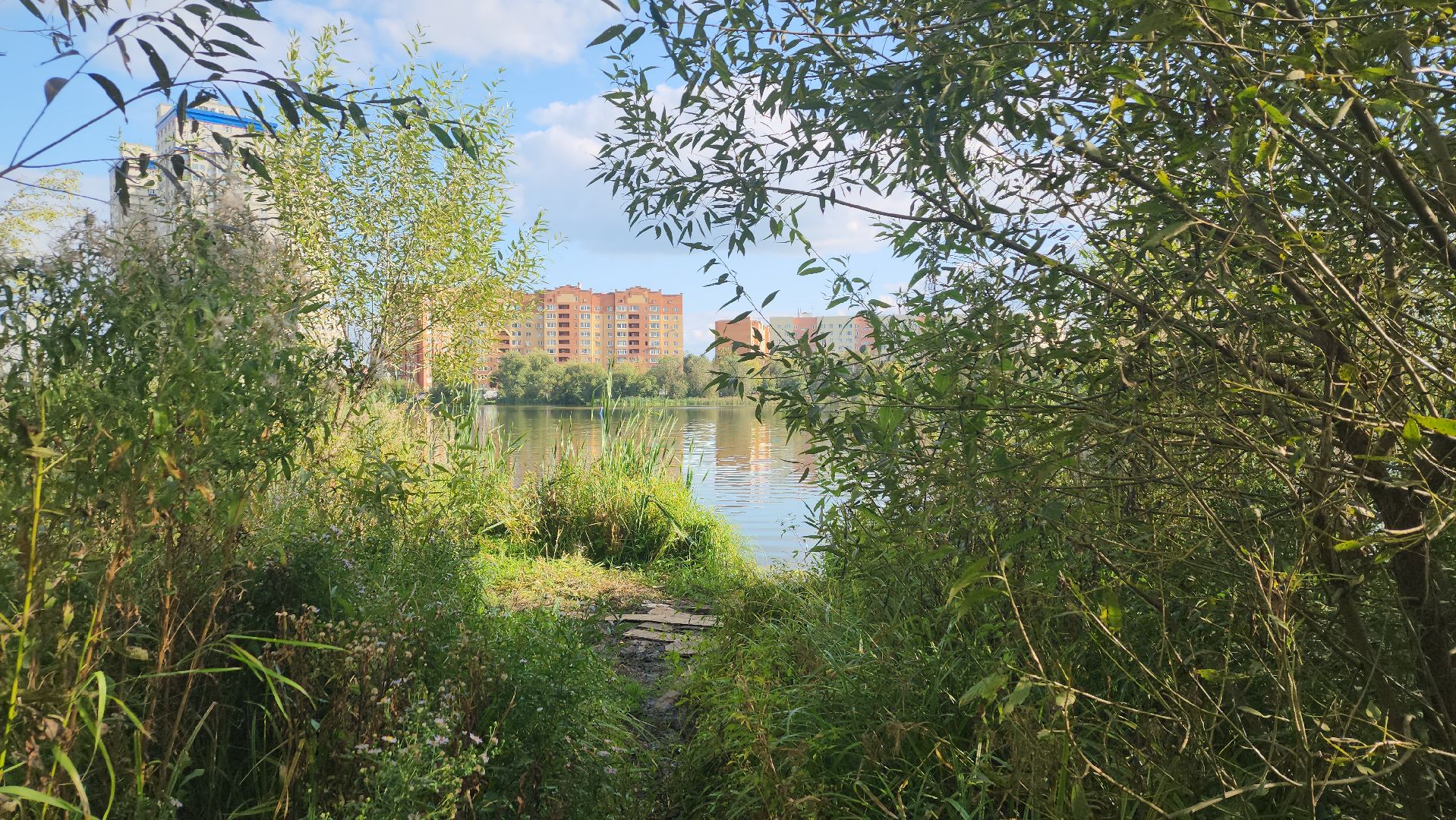 пушкино, кнс, канализационно-насосная станция, канализация, серебрянка, спецтехника, рабочие, монтаж инженерных сетей,