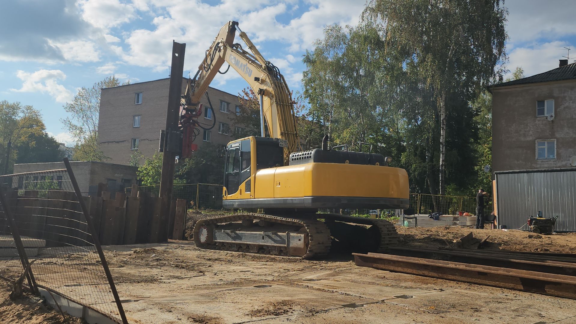 пушкино, кнс, канализационно-насосная станция, канализация, серебрянка, спецтехника, рабочие, монтаж инженерных сетей,