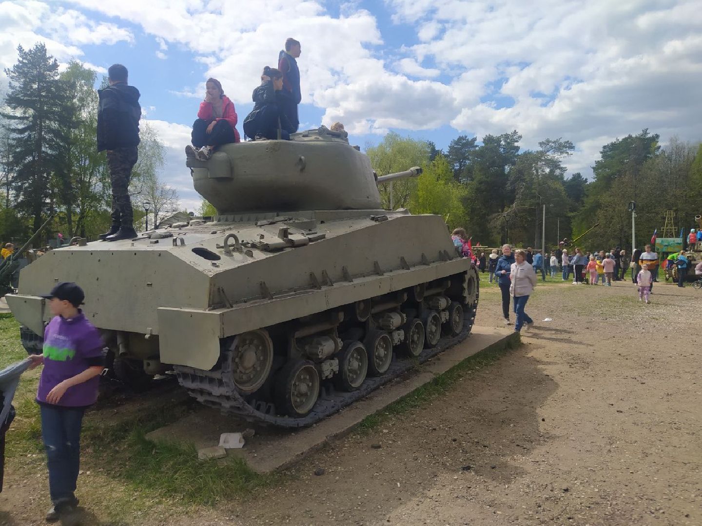 9 мая, день победы, Снегири