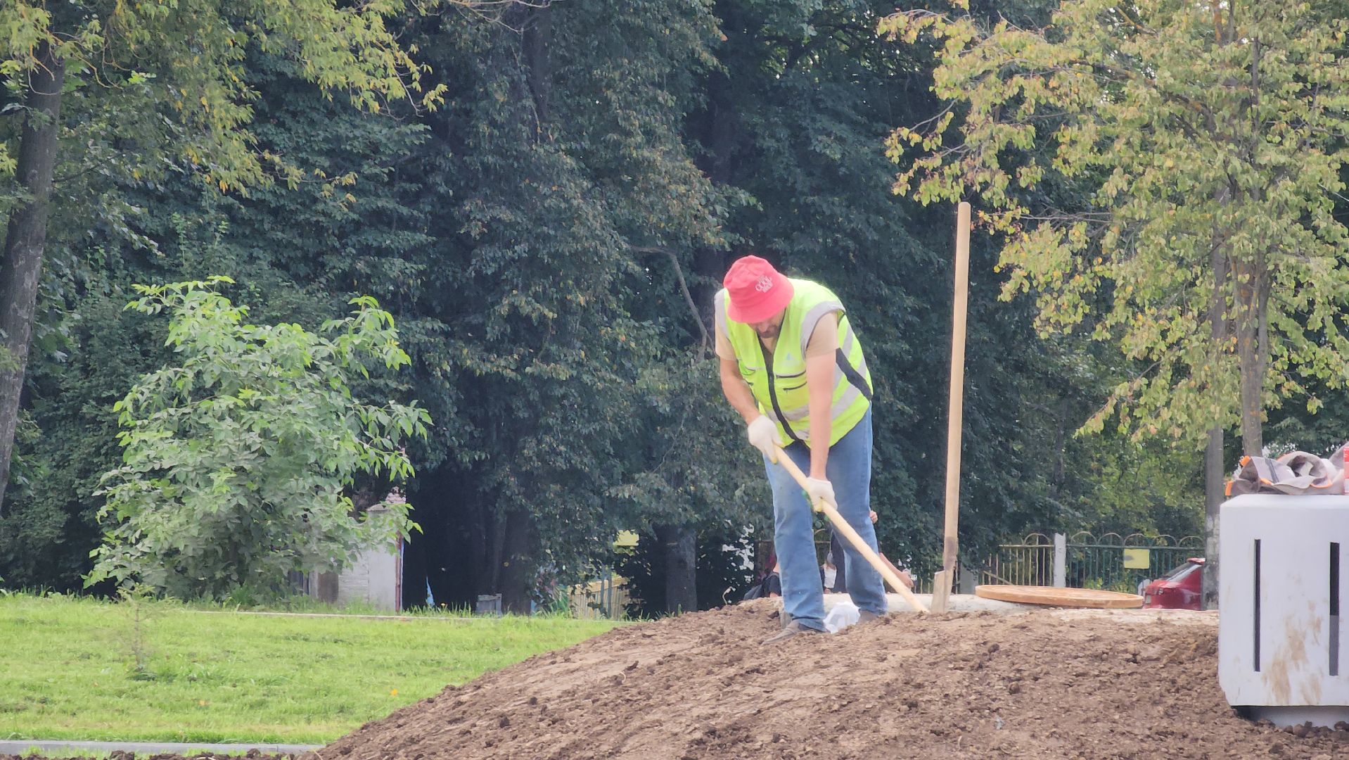 кашира, благоустройство, сквер, место отдыха, газоны, тротуары,