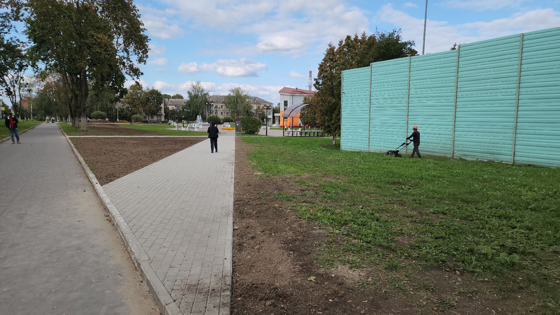 кашира, благоустройство, сквер, место отдыха, газоны, тротуары,