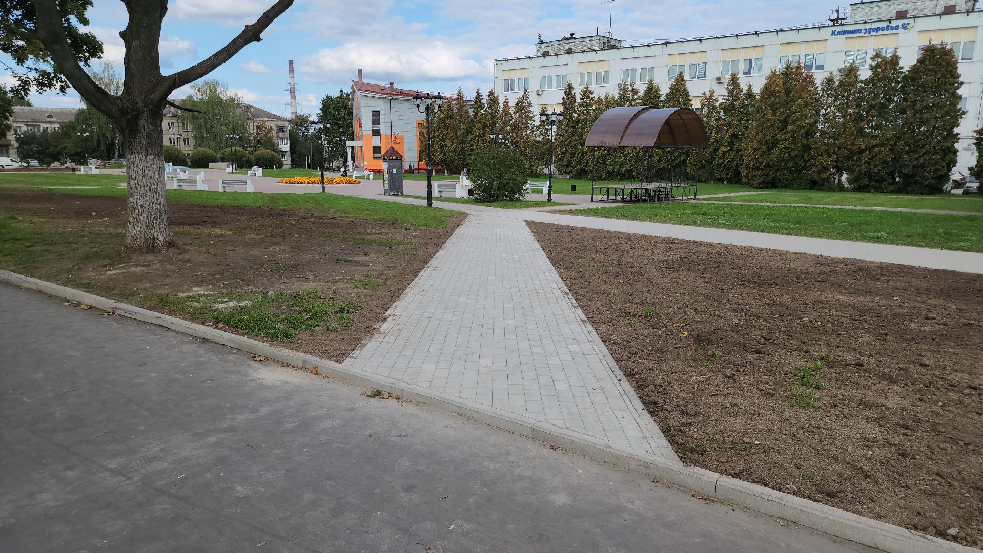 кашира, благоустройство, сквер, место отдыха, газоны, тротуары,