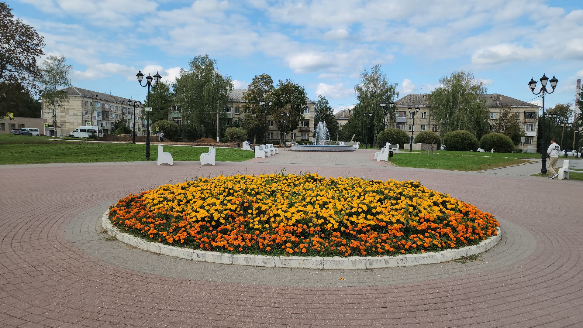 кашира, благоустройство, сквер, место отдыха, газоны, тротуары,
