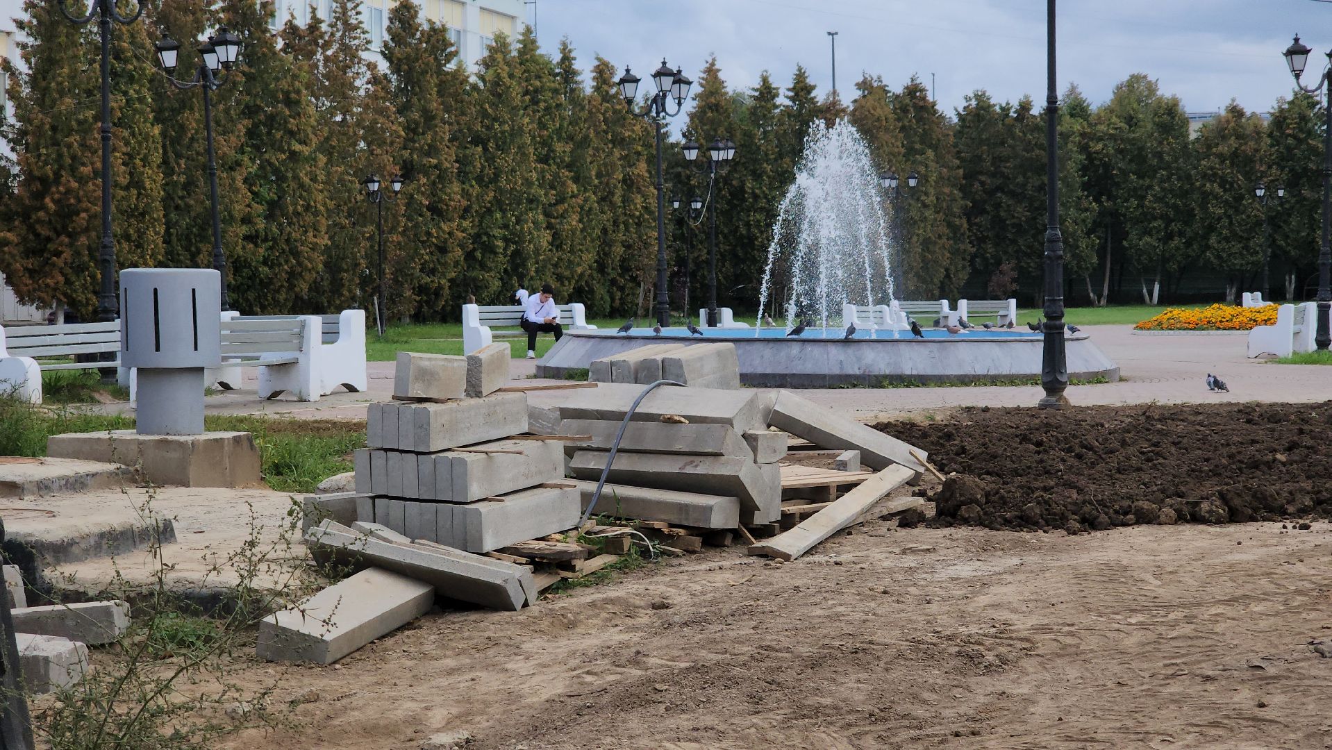 кашира, благоустройство, сквер, место отдыха, газоны, тротуары,