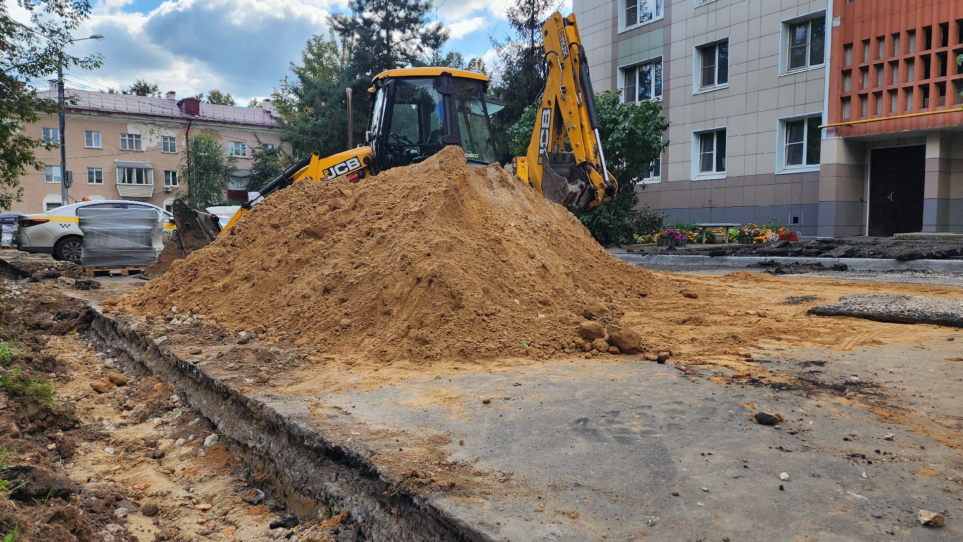 благоустройство , домодедово, подмосковье, благоустройство двора, новый асфальт, замена дорожного покрытия, дорога,