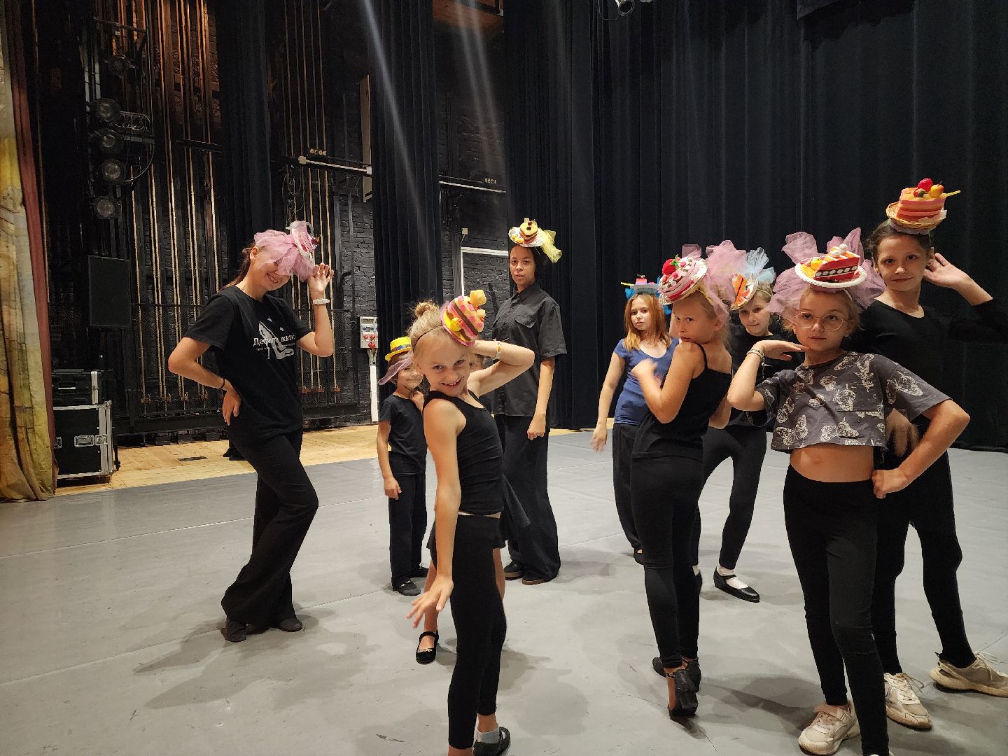 Подольск , Театр моды, Театр моды эксклюзив, дк октябрь,