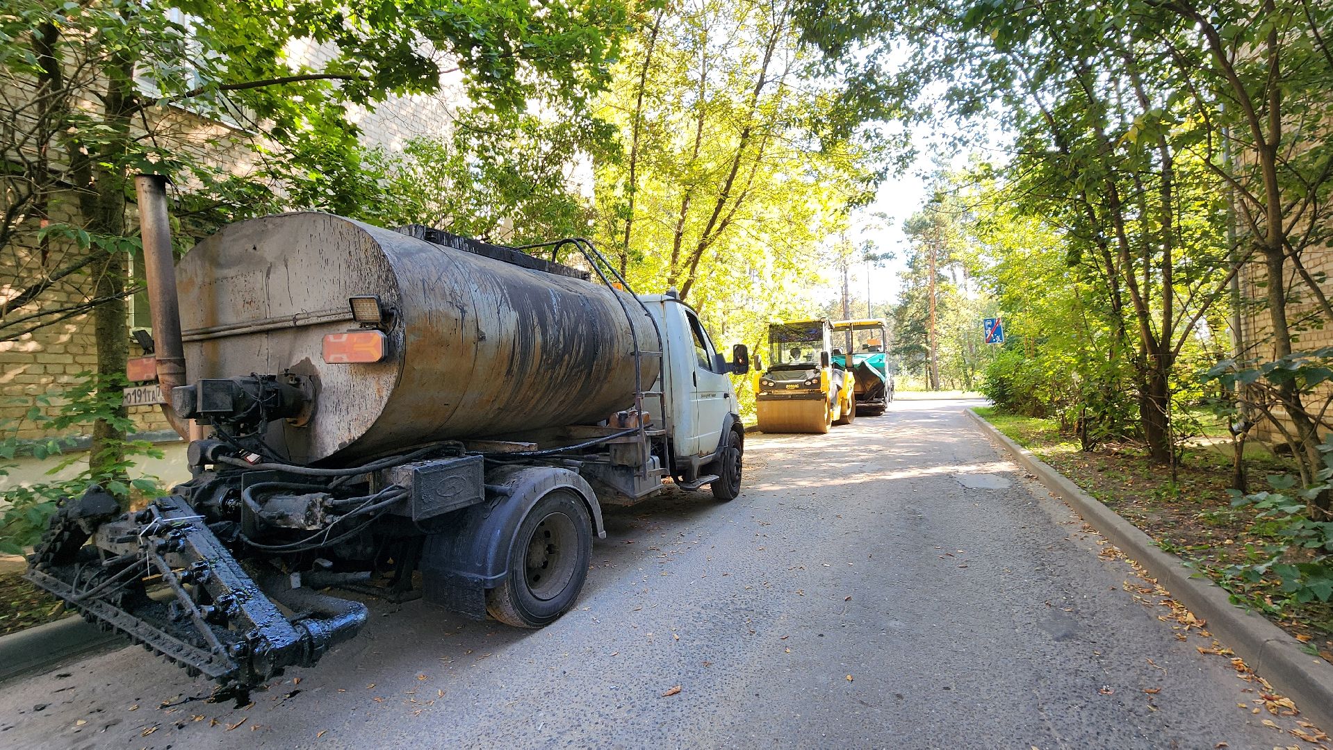 кбдт в протвино, асфальтирование двора, благоустройство,