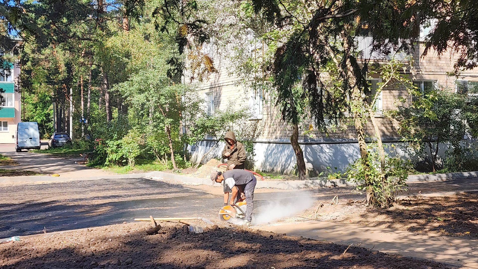 кбдт в протвино, асфальтирование двора, благоустройство,