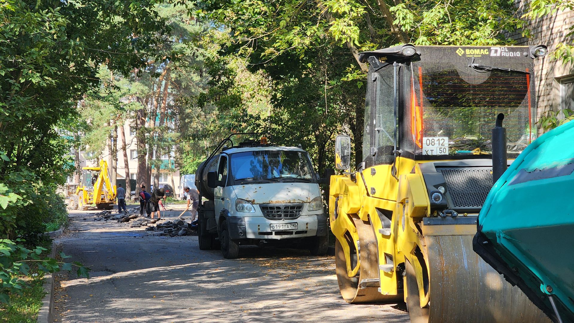 кбдт в протвино, асфальтирование двора, благоустройство,