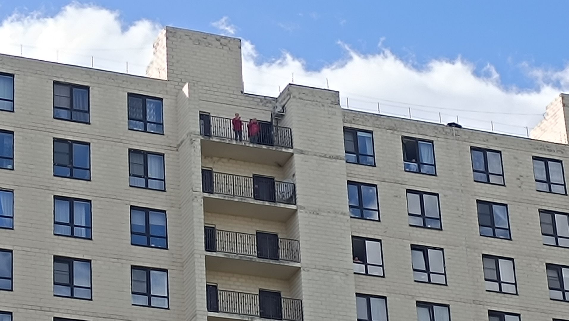 Лобня, автопробег, двор