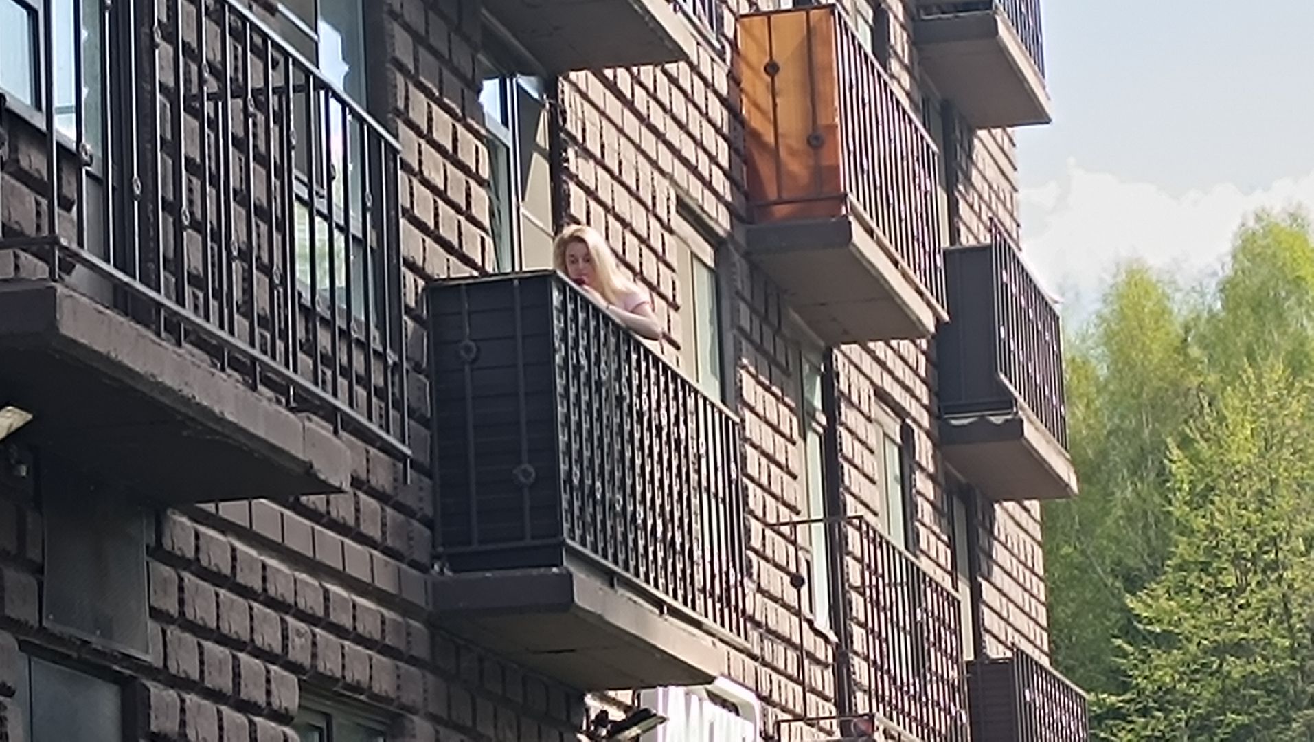 Лобня, автопробег, двор