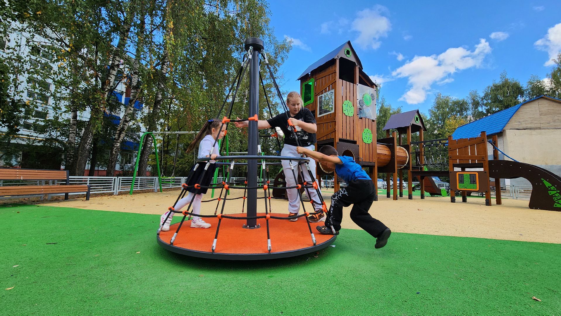 солнечногорск, улица дзержинского, детские площадки, дети,