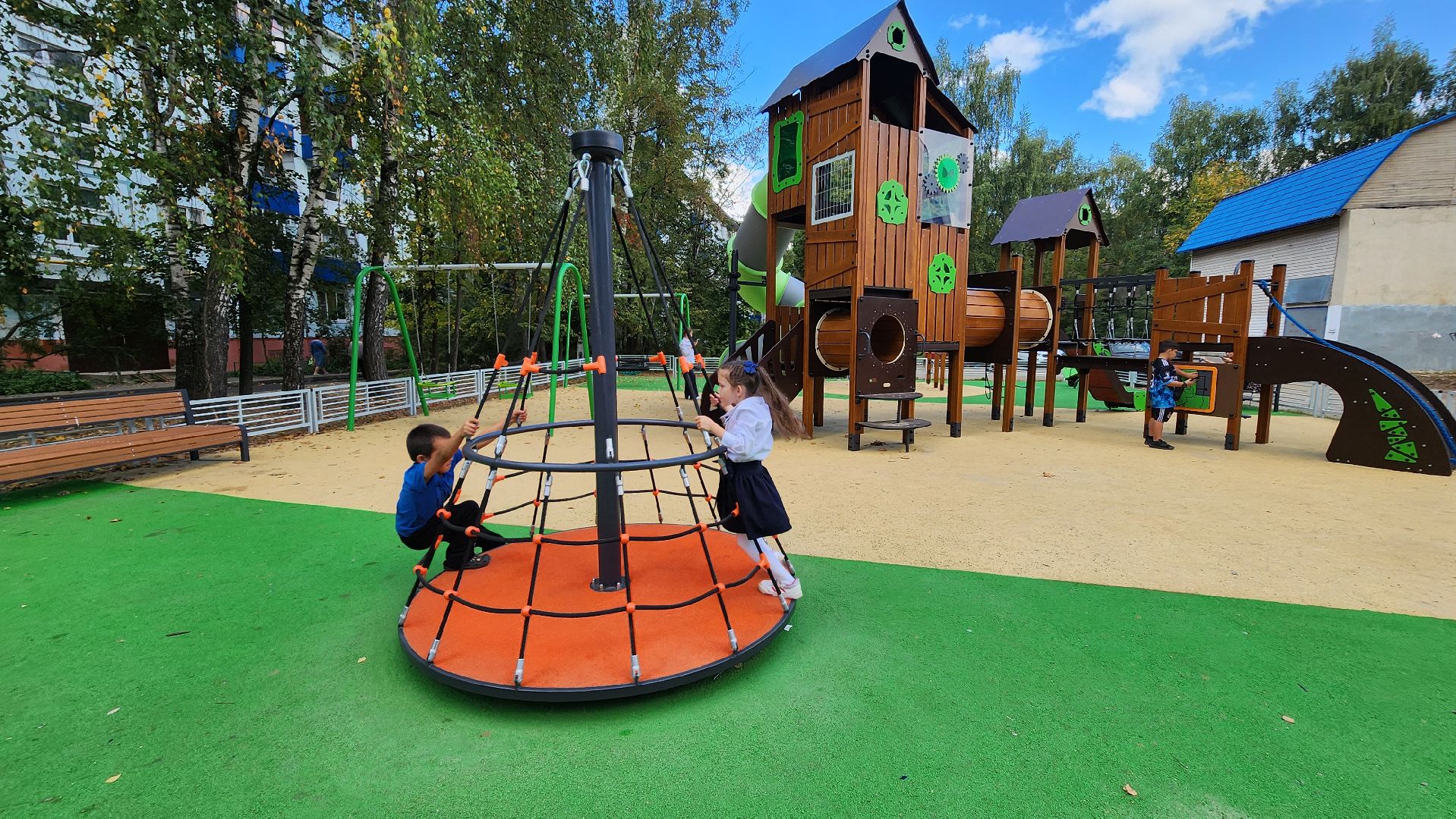 солнечногорск, улица дзержинского, детские площадки, дети,