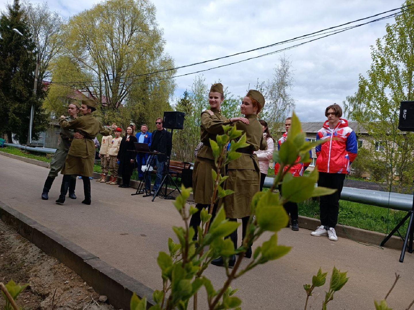Можайск, Можайский городской округ, Подмосковье, День Победы, поздравление ветерана, фронтовая бригада, песни военных лет, 9 мая