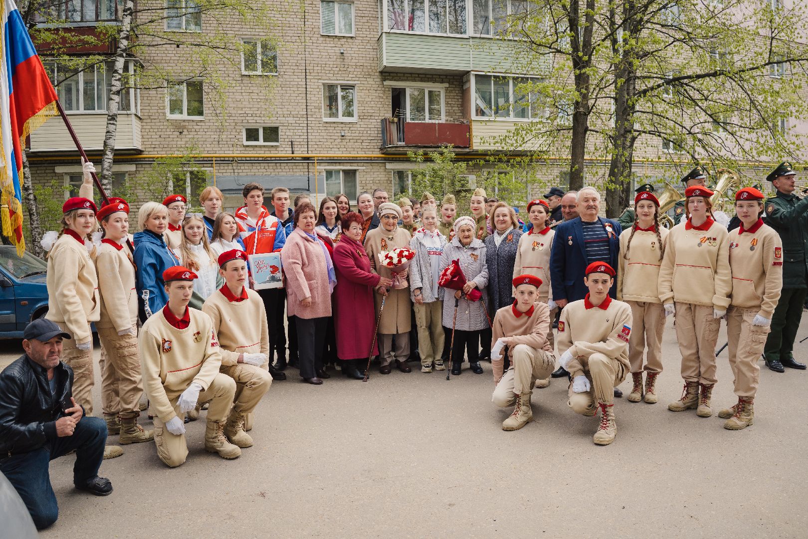 Можайск, Можайский городской округ, Подмосковье, День Победы, поздравление ветерана, фронтовая бригада, песни военных лет, 9 мая