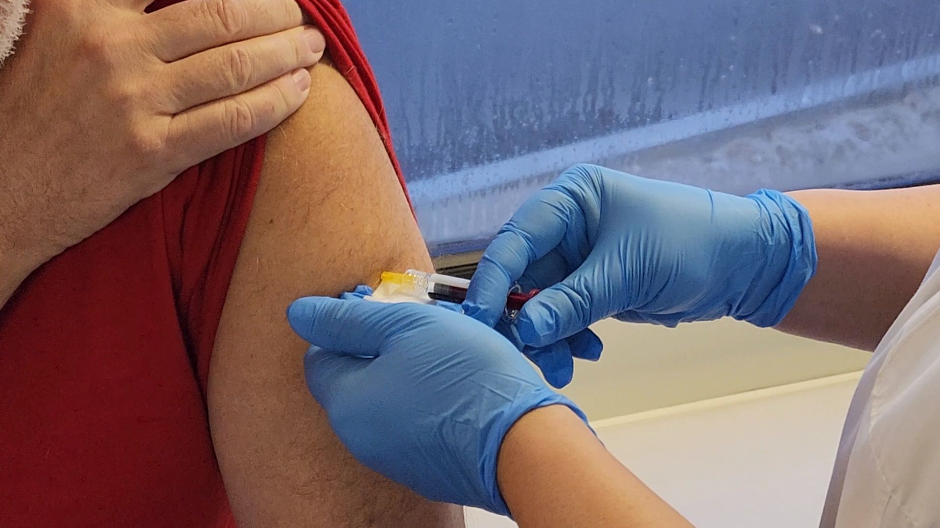 чехов, советская площадь , администрация округа, мобильный фап, фельдшерско-акушерский пункт, вакцинация, прививки, вакцина против гриппа и пневмонии, чеховская больница, прививочная кампания,